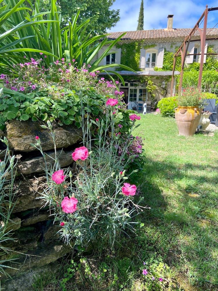 Logis Hotel La Sommellerie Châteauneuf-du-Pape Exterior foto
