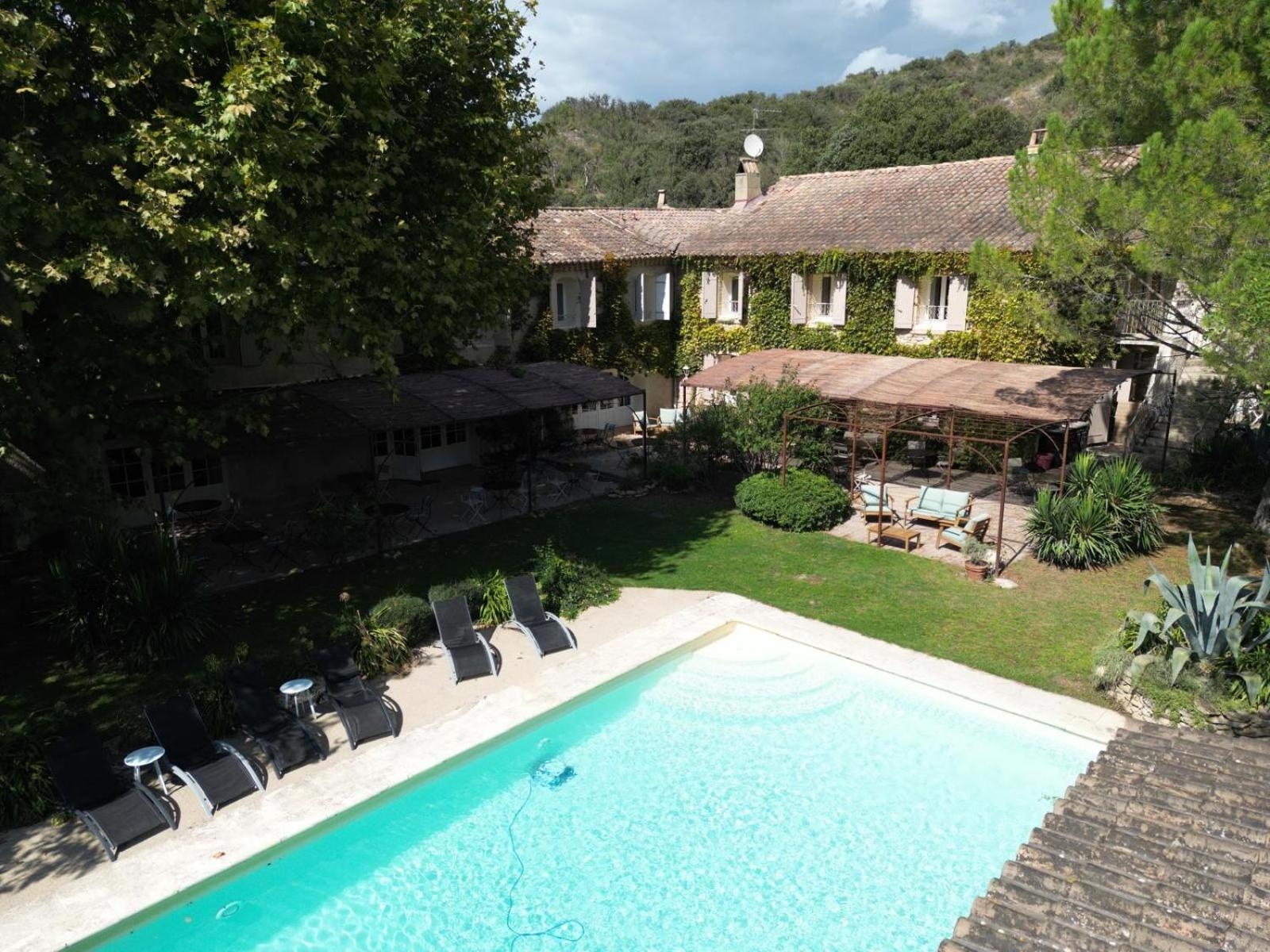 Logis Hotel La Sommellerie Châteauneuf-du-Pape Exterior foto