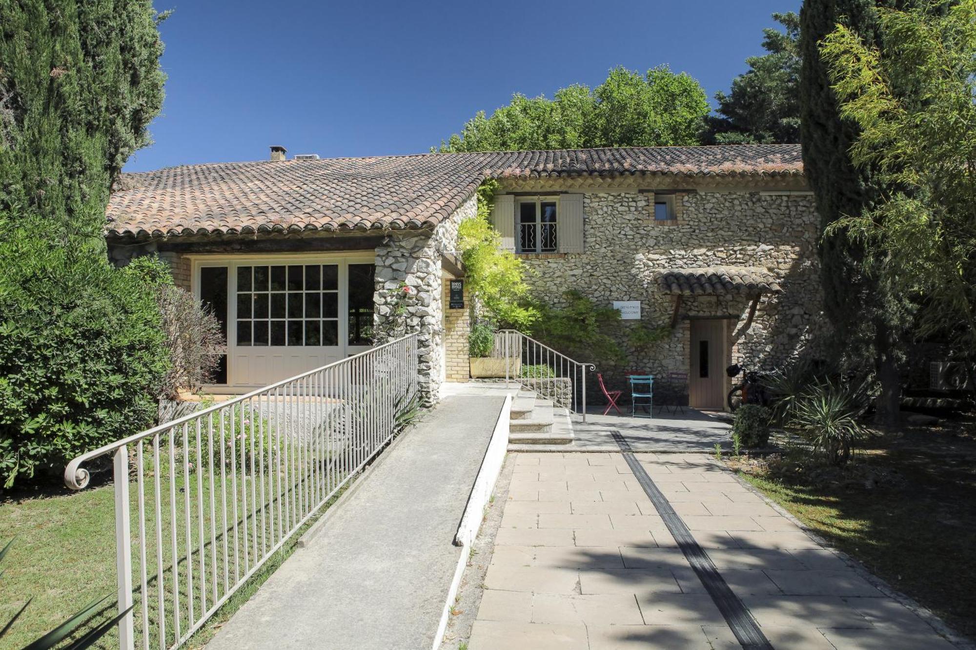 Logis Hotel La Sommellerie Châteauneuf-du-Pape Exterior foto